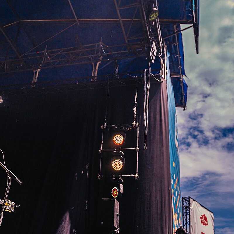Rolling Blackouts C.F. at Cactusfestival 2019