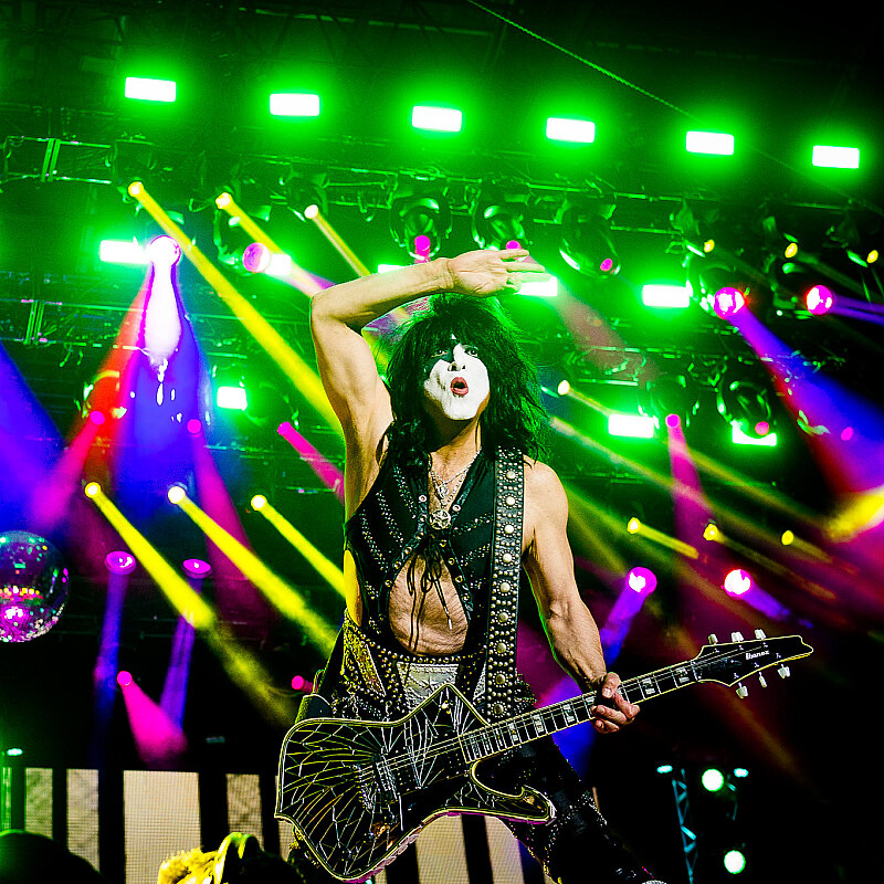 KISS