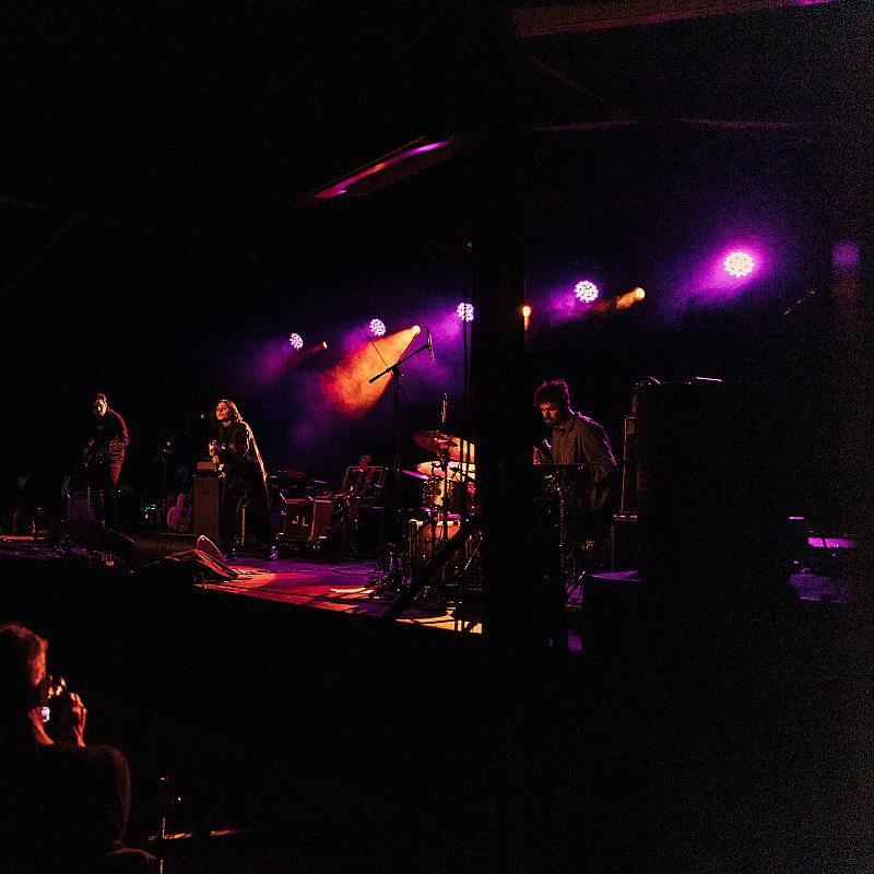 Ila at DOK