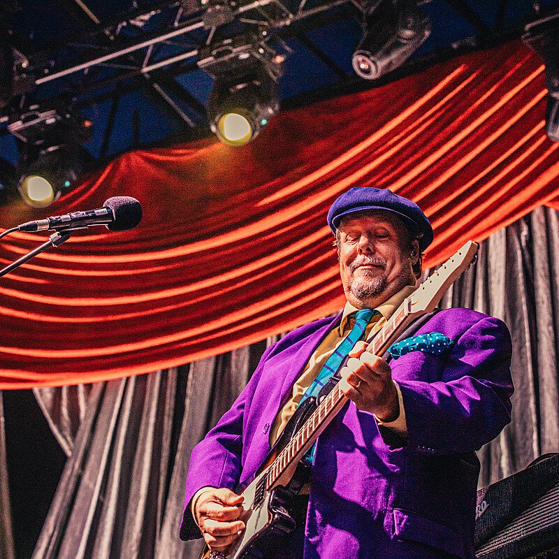 Joe Jackson at Cactusfestival 2019
