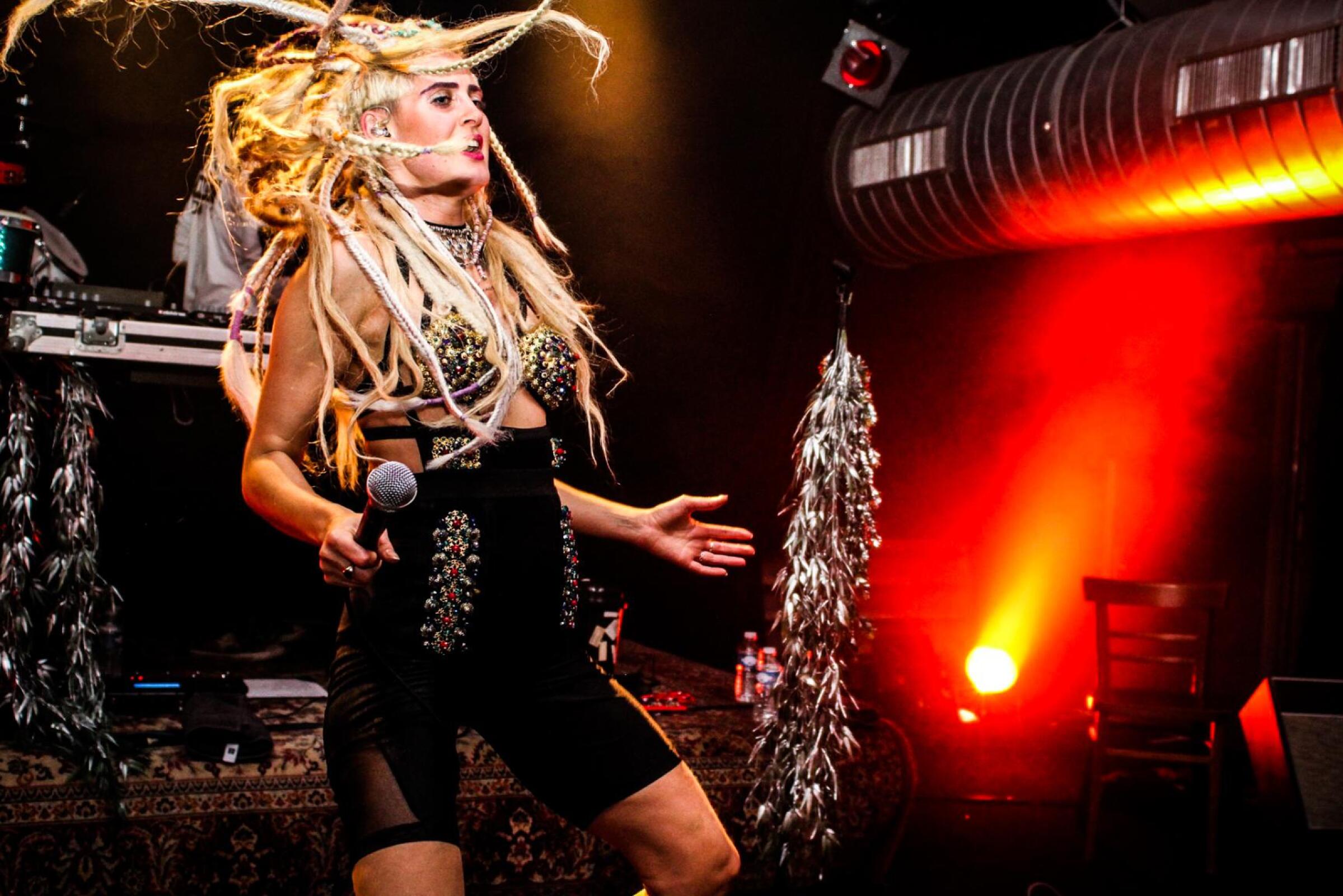 Skip & Die · foto 1