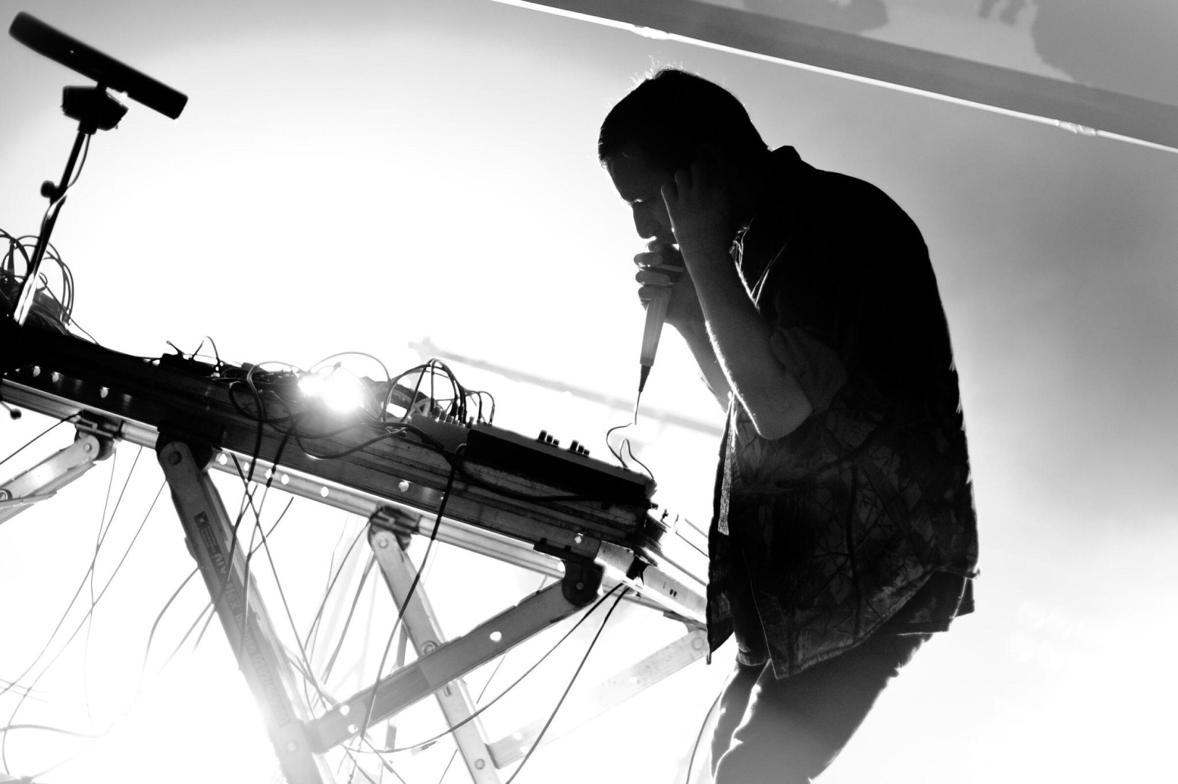 Fuck Buttons · photo 1