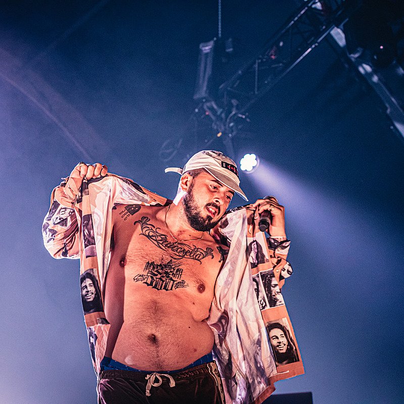 Zwangere Guy at Fire Is Gold 2019