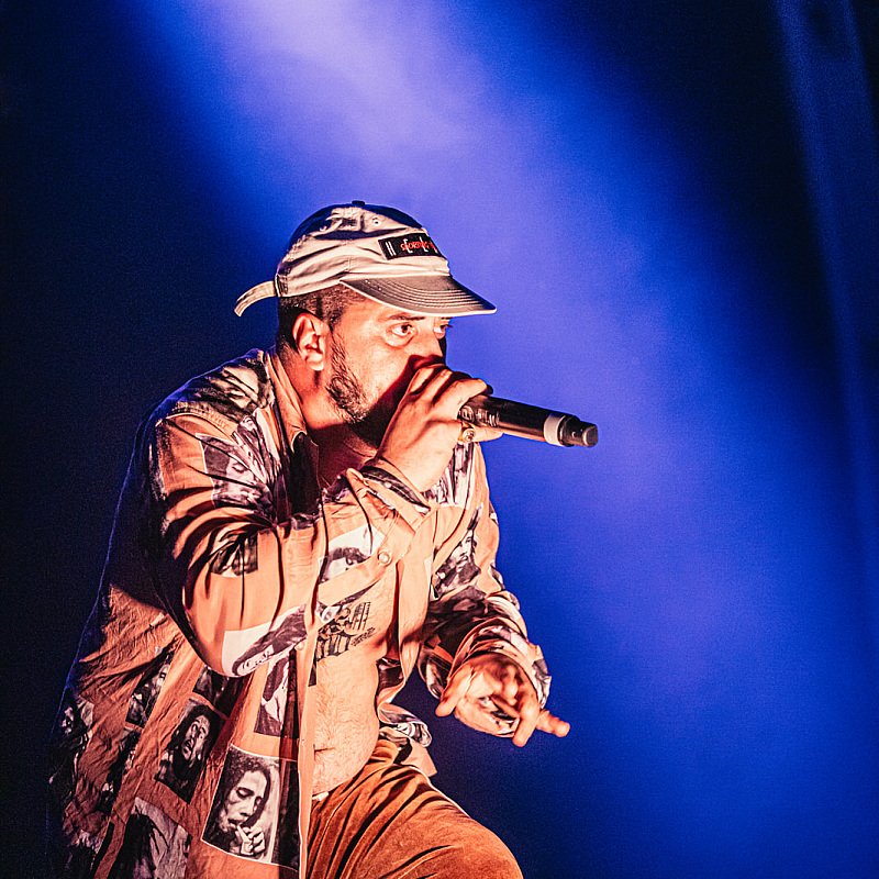 Zwangere Guy at Fire Is Gold 2019