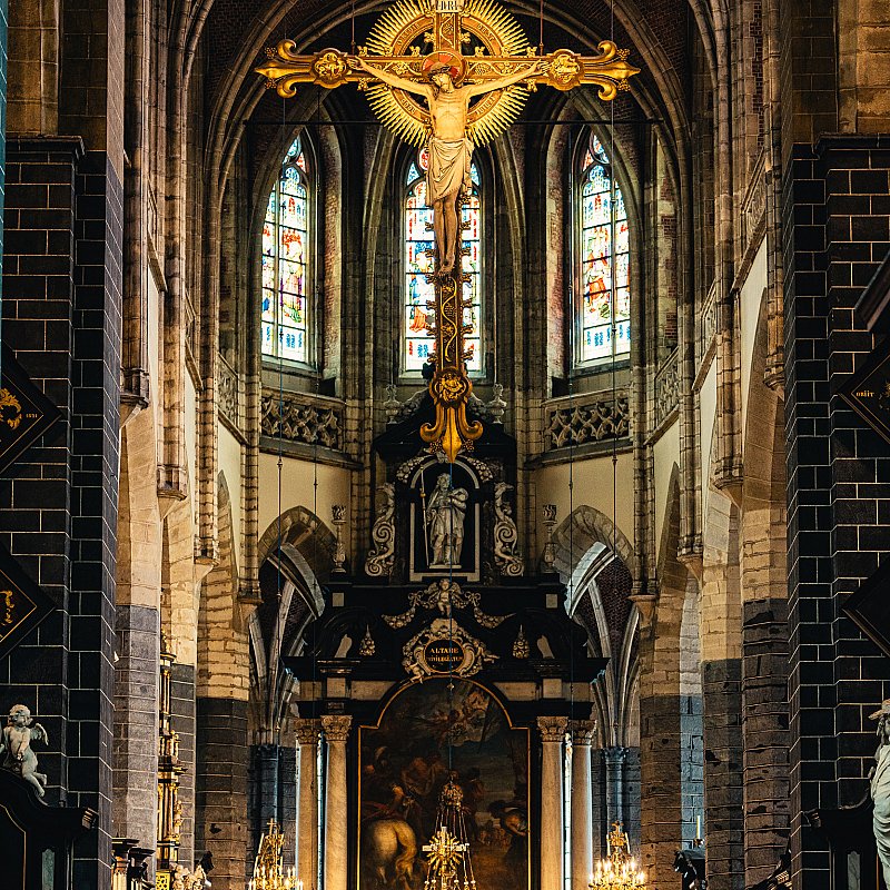 Iskander Moon at Sint-Jacobskerk