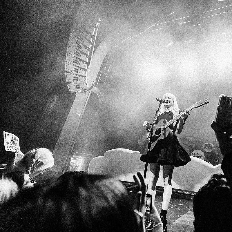 Maisie Peters at viernulvier