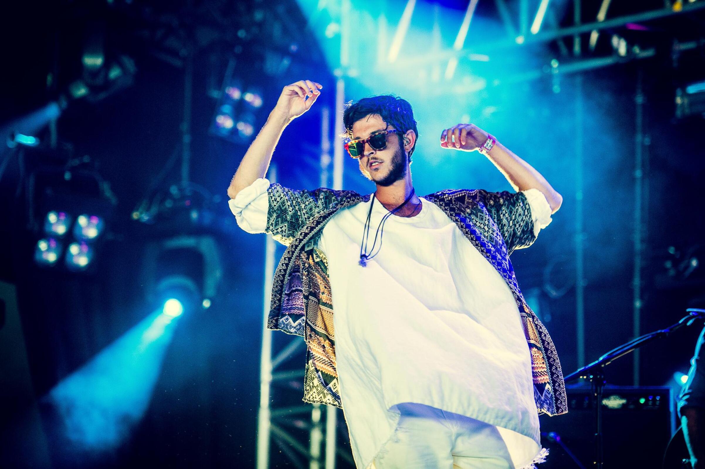Oscar & The Wolf · photo 1
