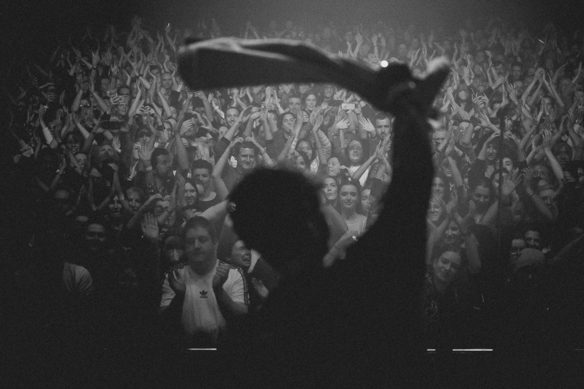 Oscar & The Wolf · foto 1