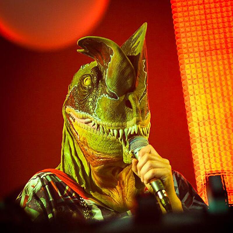 Totally Enormous Extinct Dinosaurs