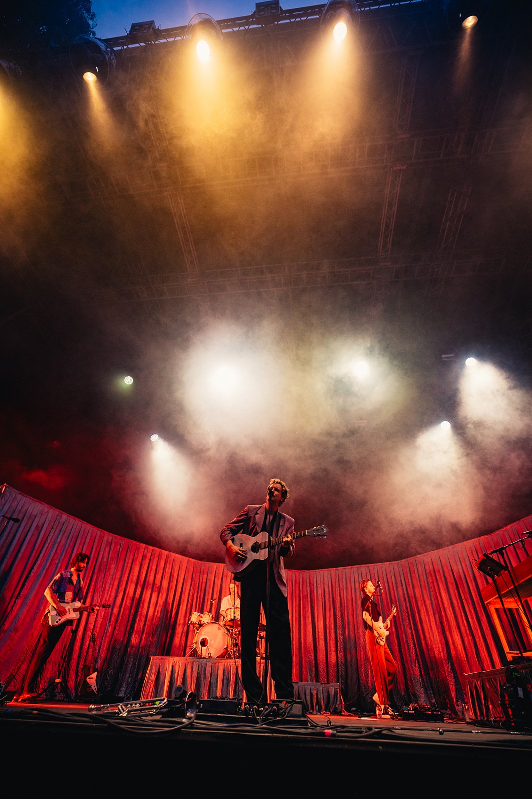 Warhaus at Cactusfestival 2024