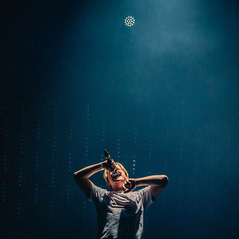 Glints at Ancienne Belgique