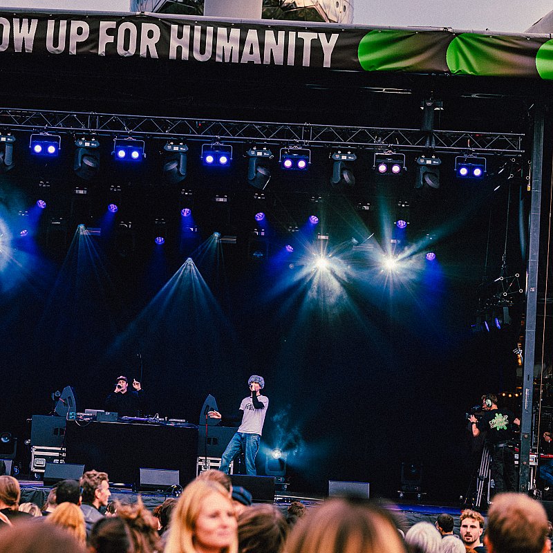 Peet at Show Up For Humanity