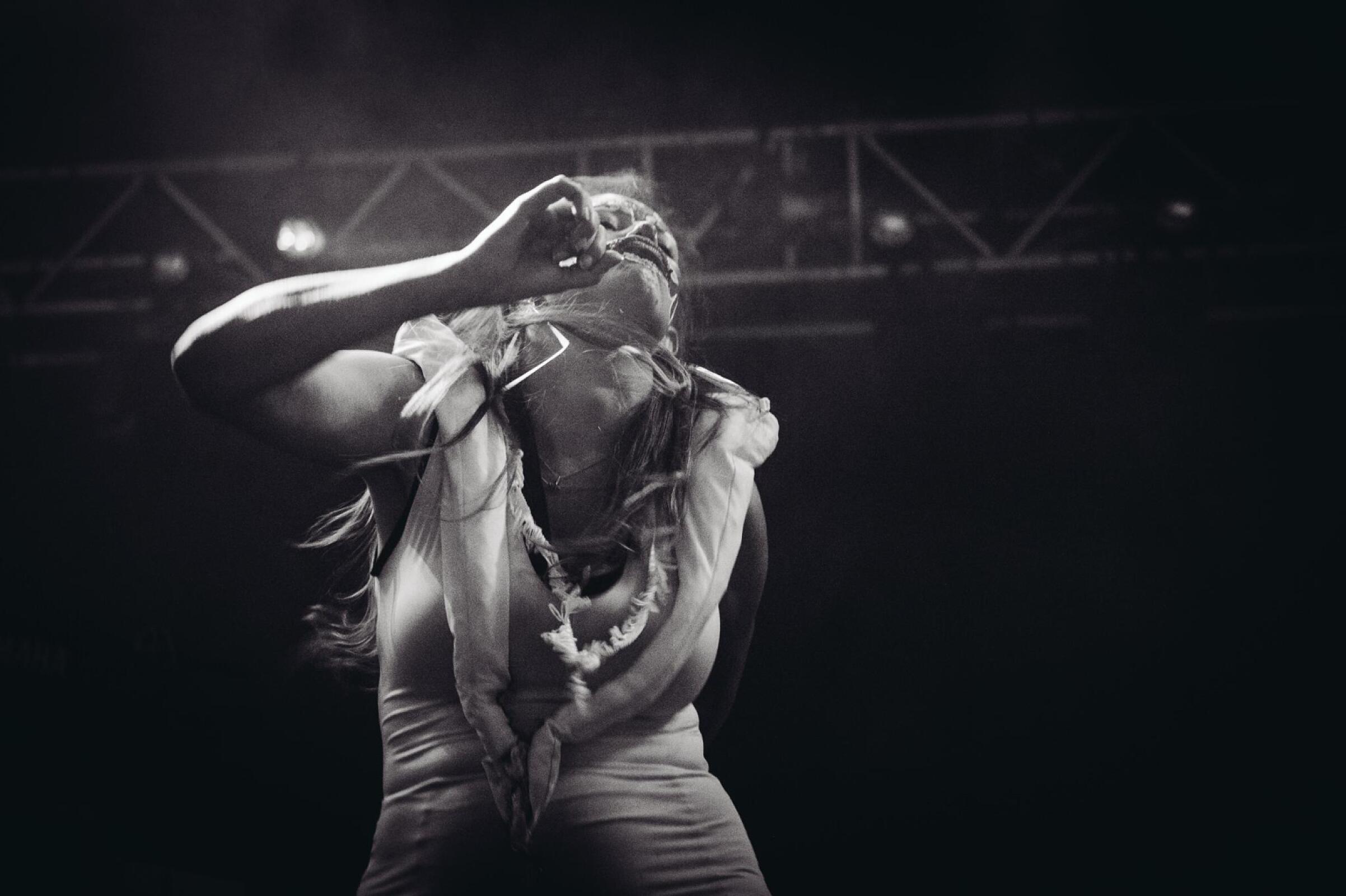 Kenji Minogue · photo 1