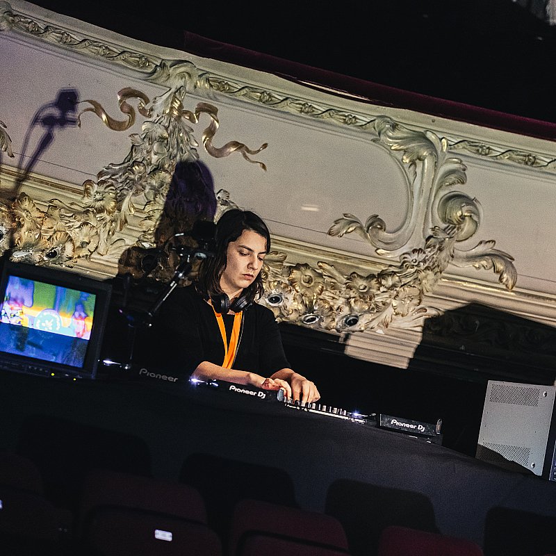 Sara Dziri at Minardschouwburg