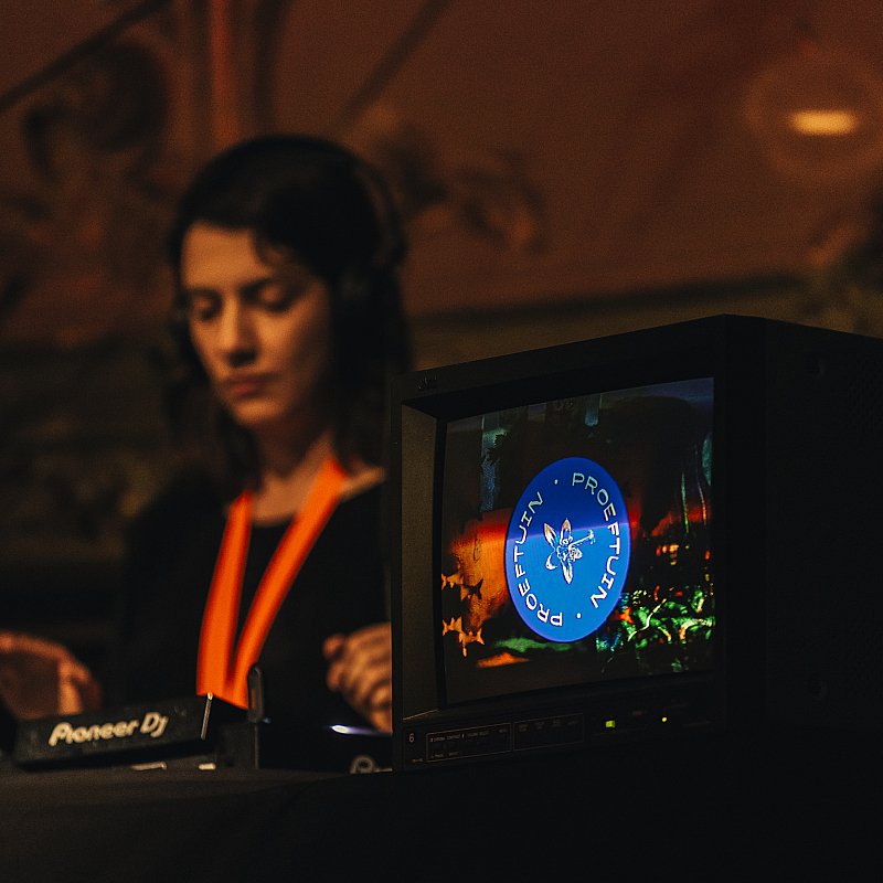Sara Dziri at Minardschouwburg
