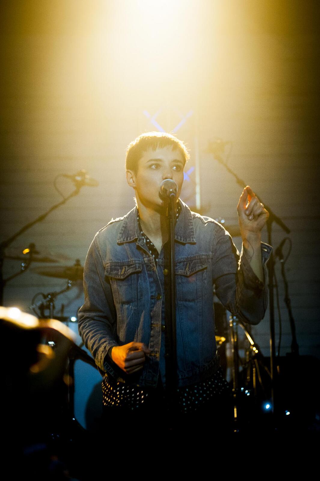 Savages · photo 1