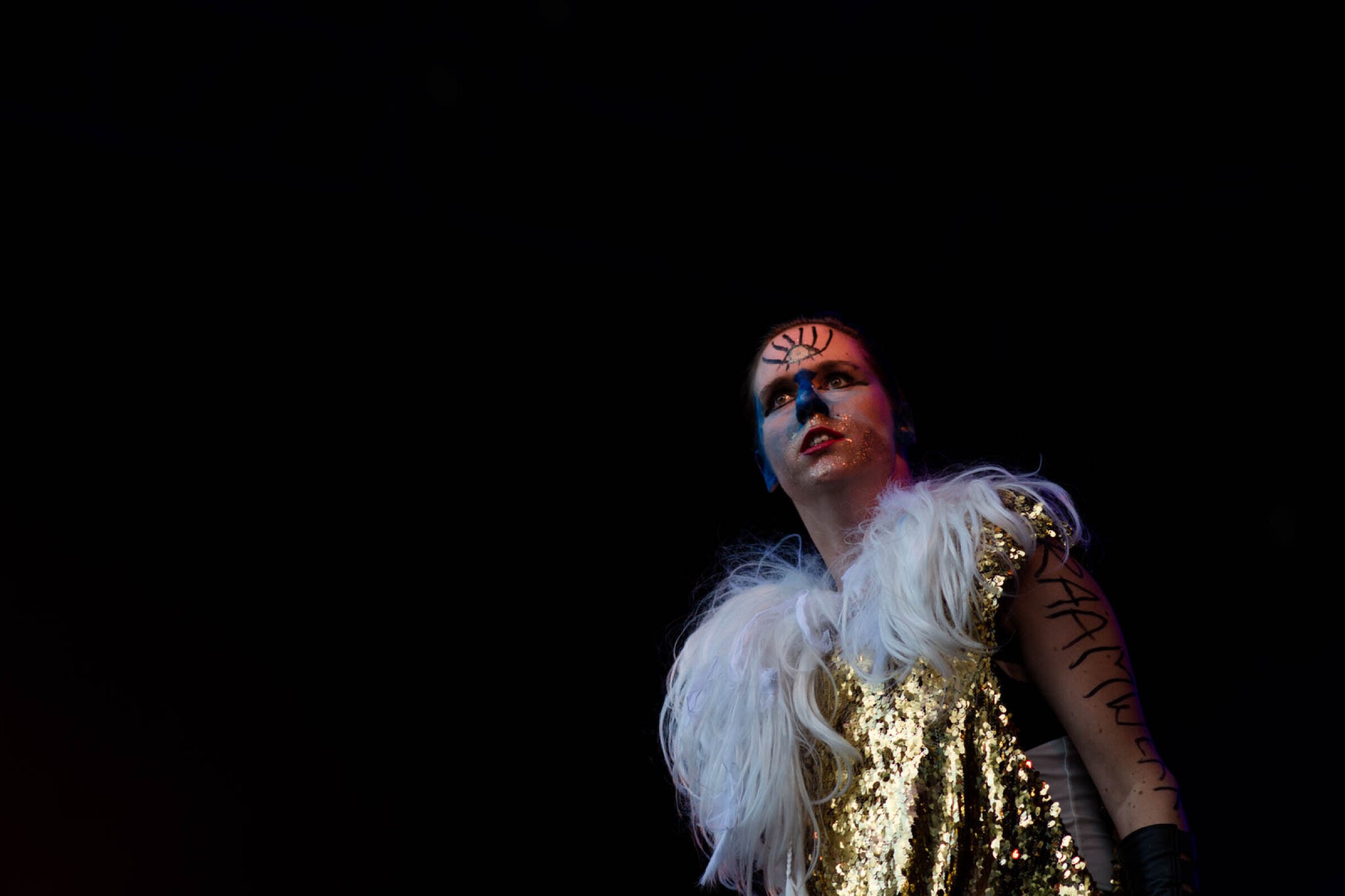 Kenji Minogue · photo 1
