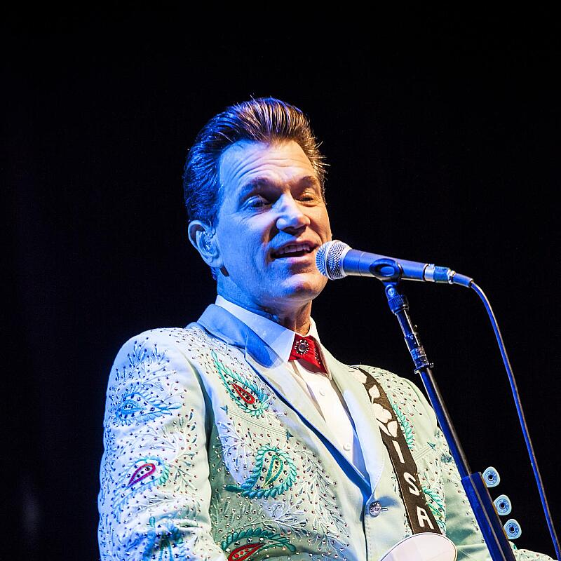 Chris Isaak