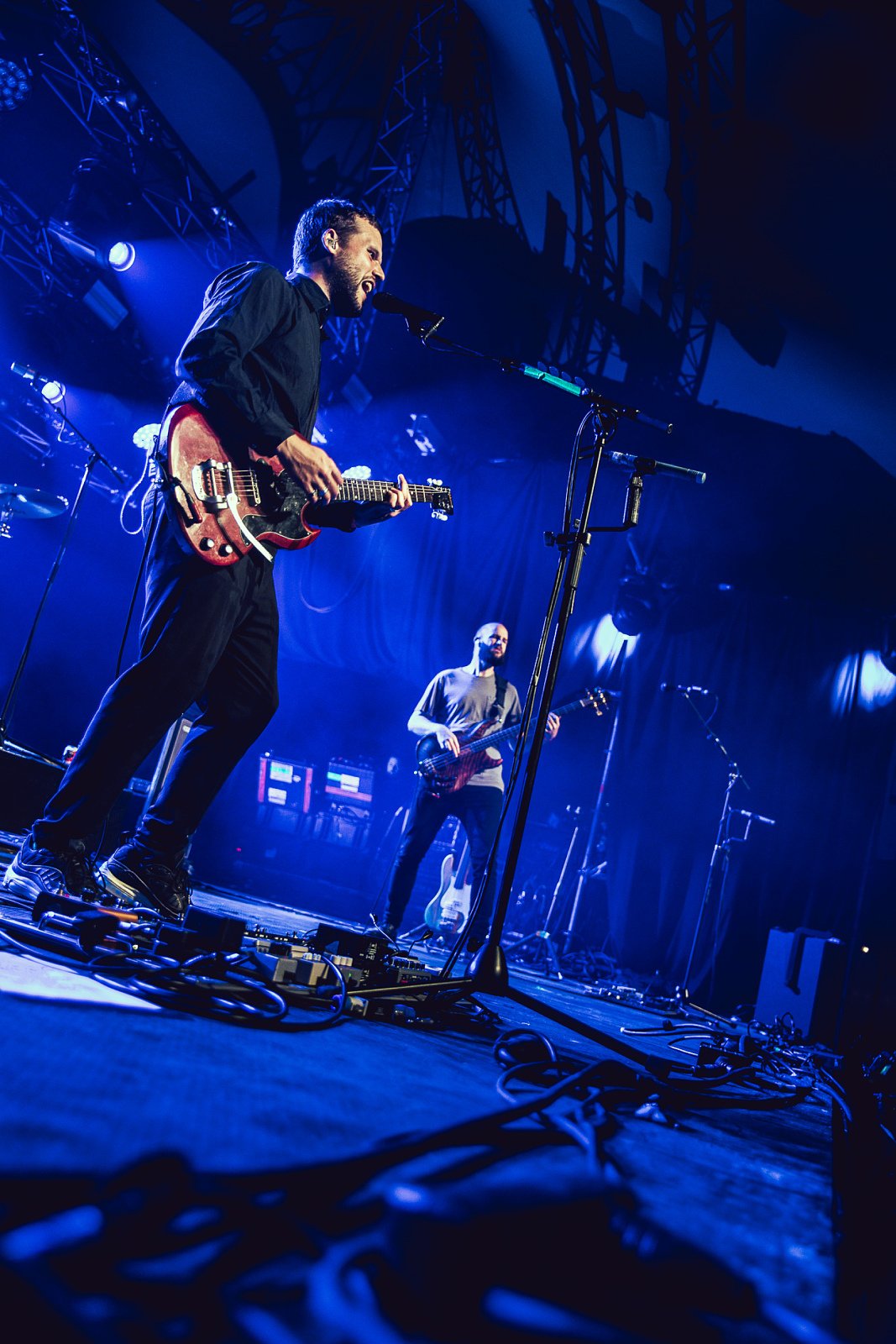 White Lies · photo 1