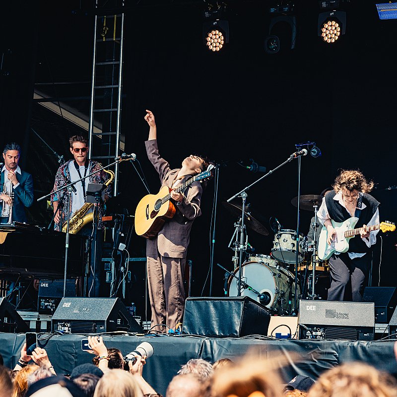Kids With Buns at 505-Concerten voor menselijkheid