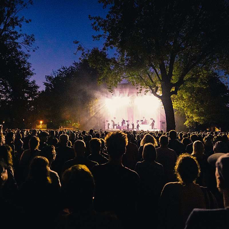 Eefje de Visser at Cactusfestival 2025