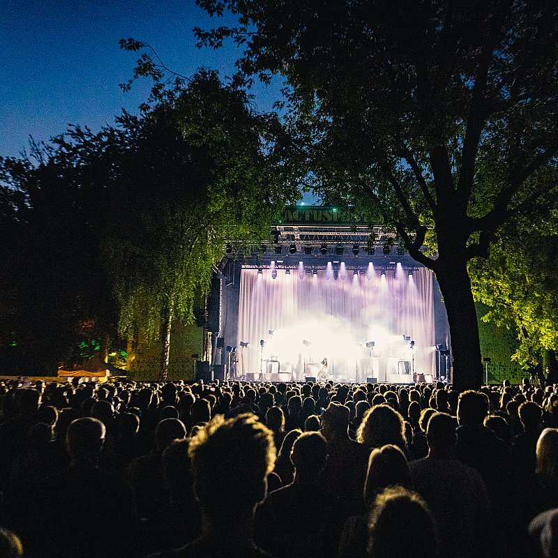 Eefje de Visser at Cactusfestival 2025