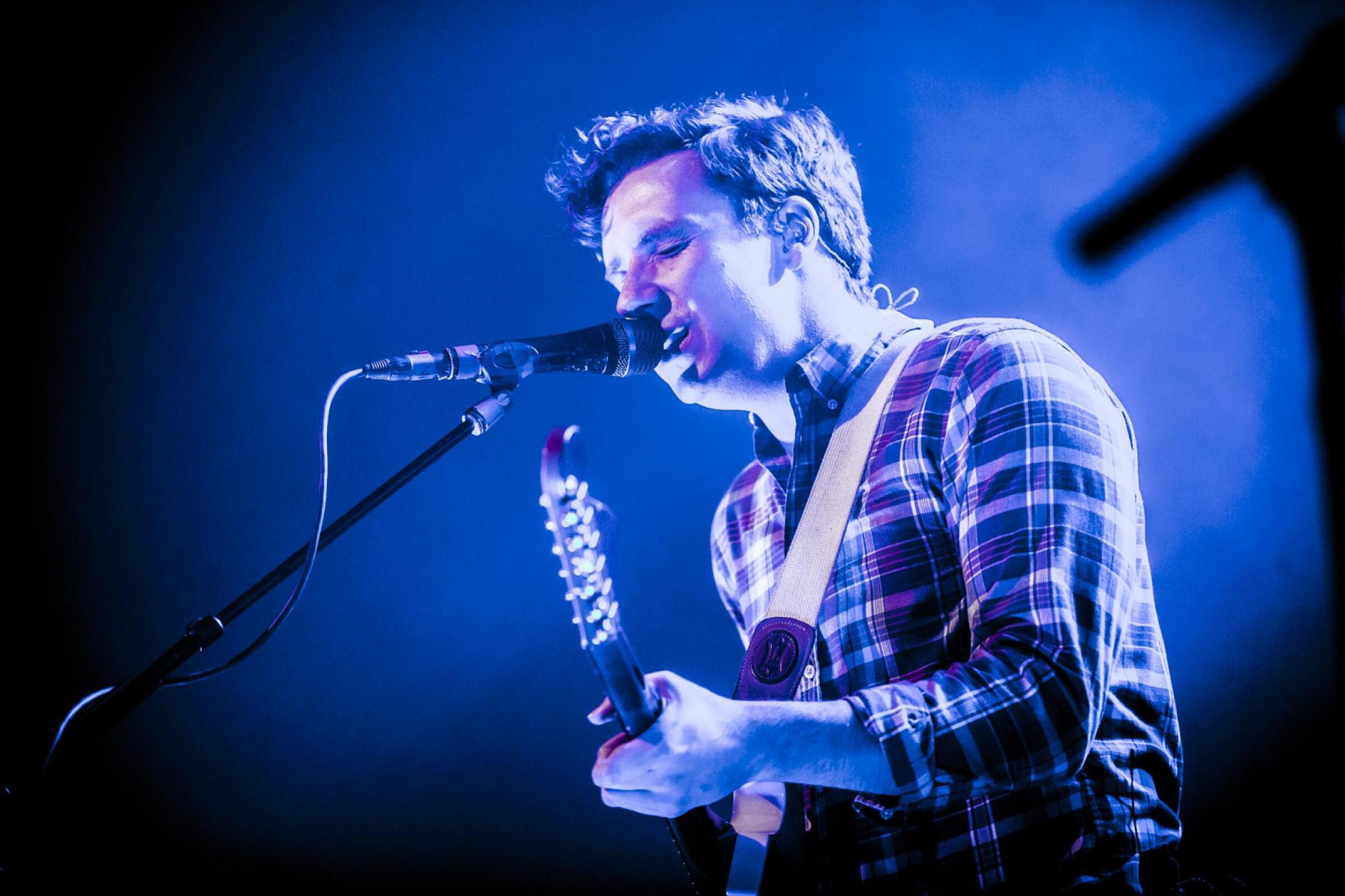 Two Door Cinema Club · foto 1