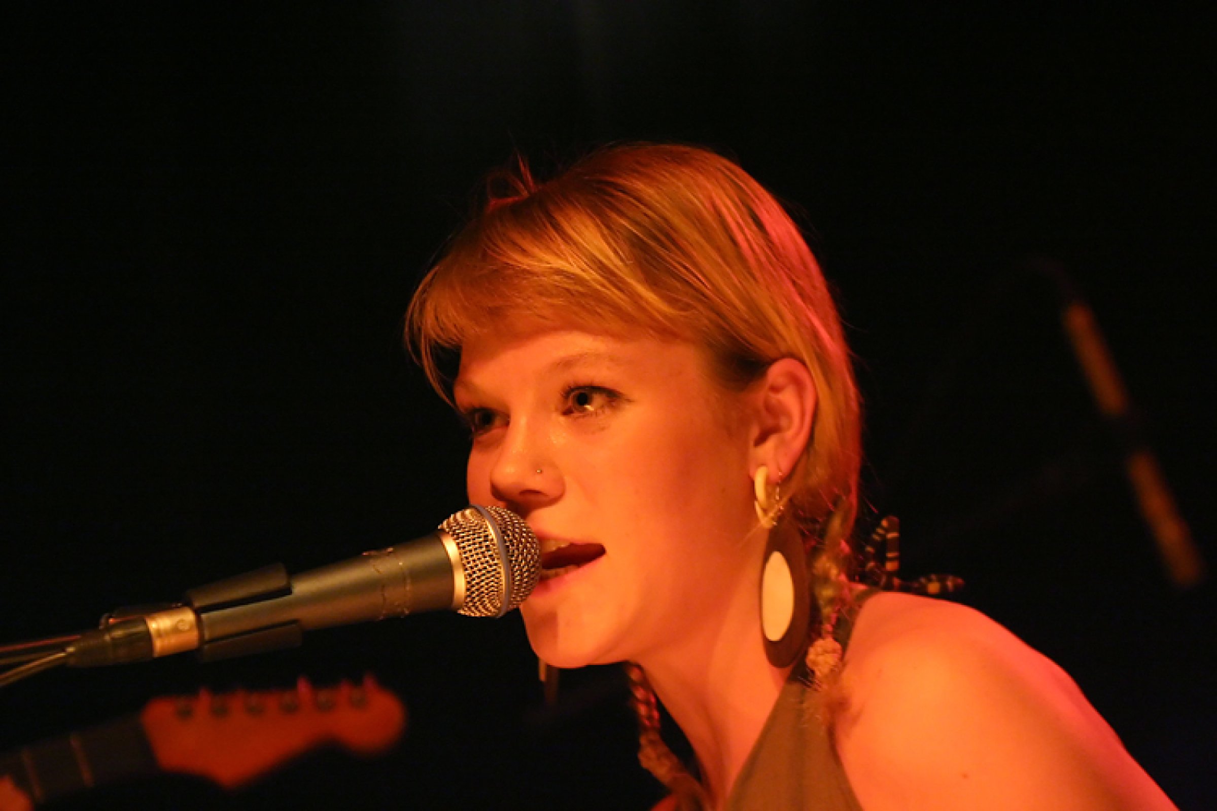 Trixie Whitley · foto 1