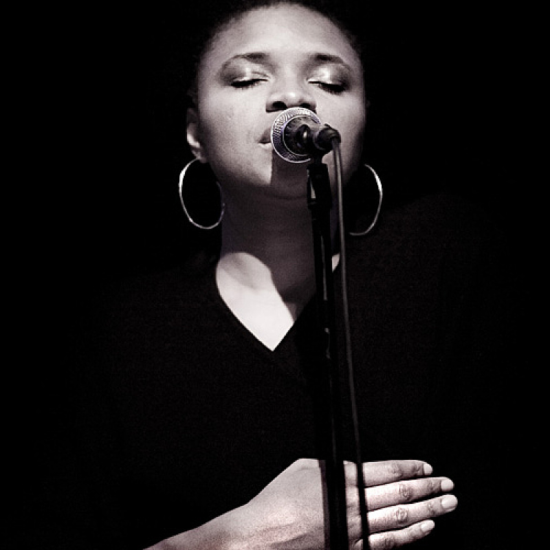 Lizz Wright