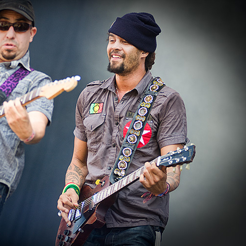 Michael Franti & Spearhead