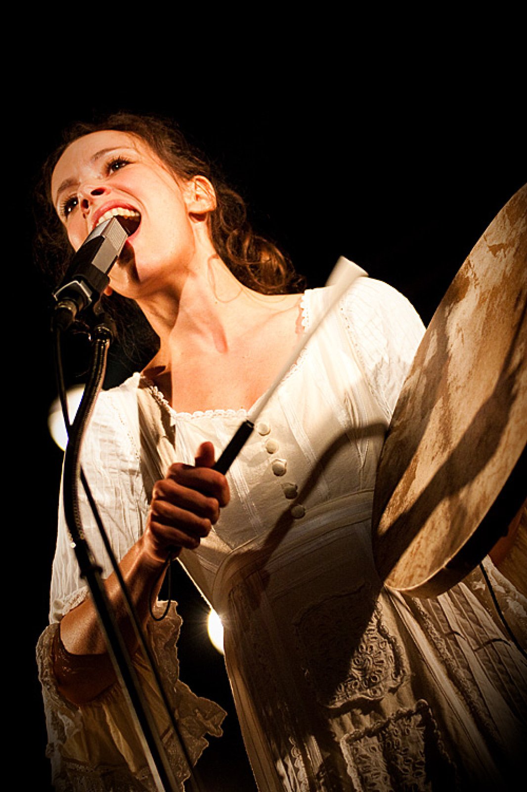 Emily Loizeau · photo 1