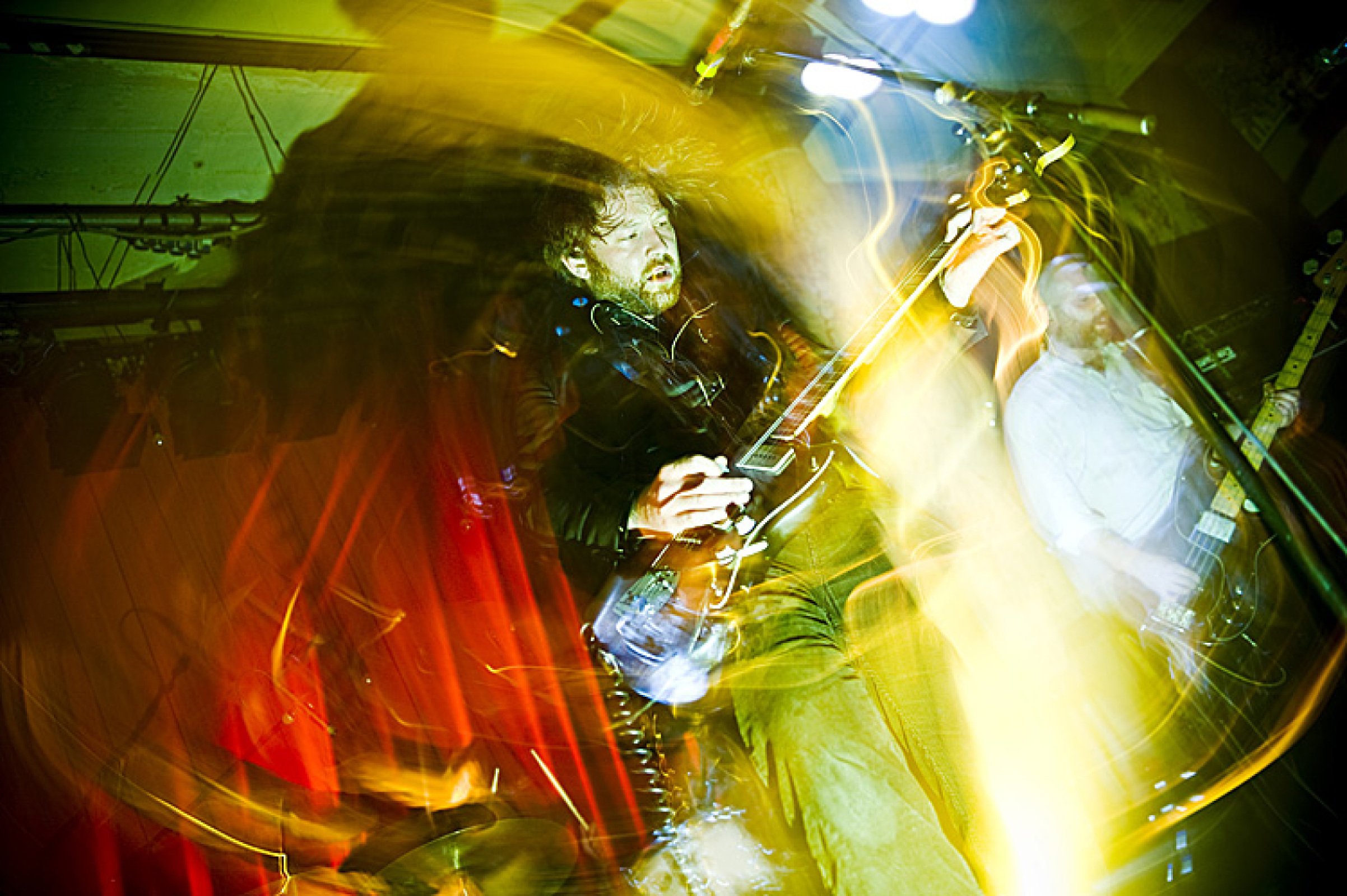 To The Bone · foto 1