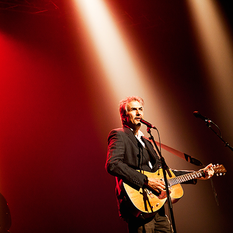 Howe Gelb