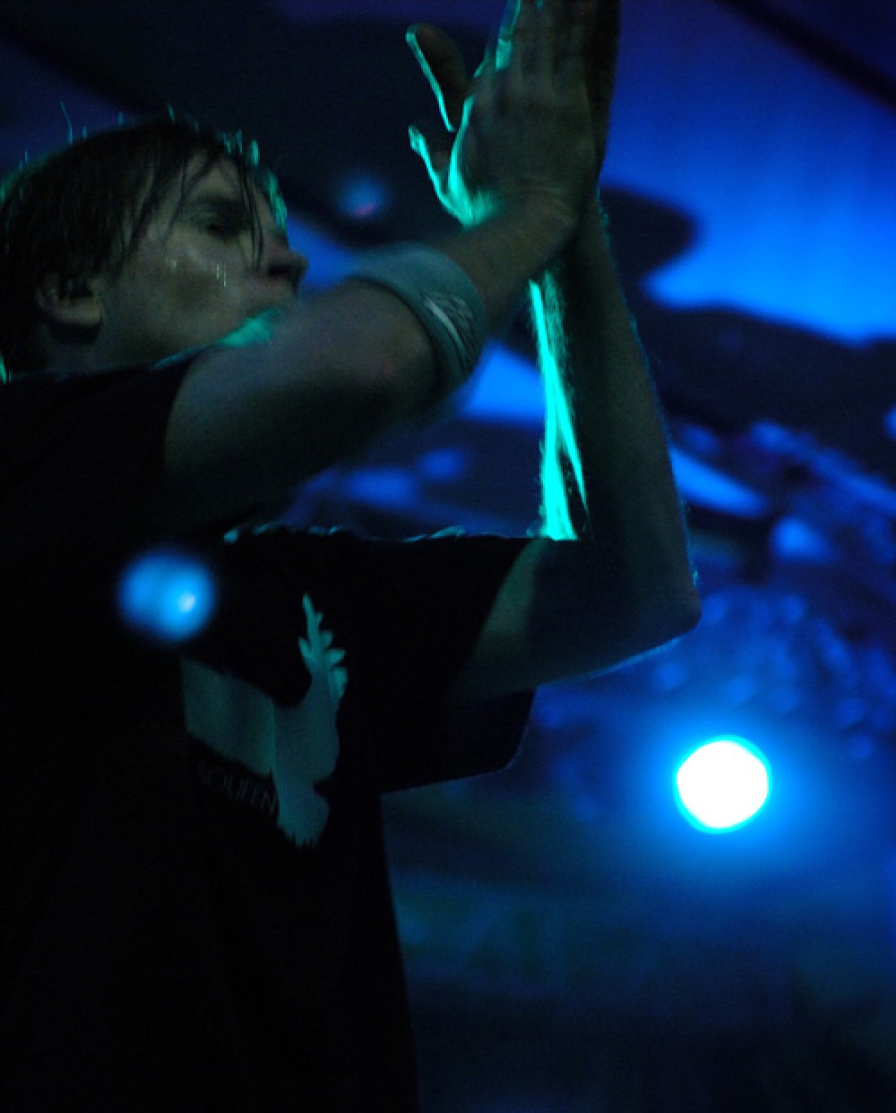 Dog Eat Dog · foto 1