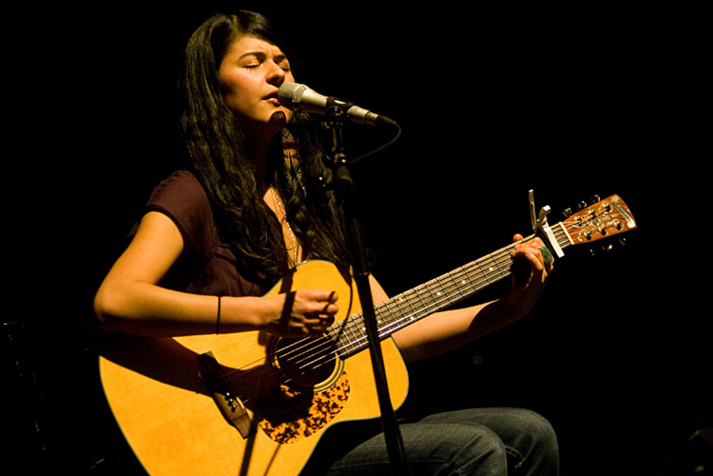 Mariee Sioux · photo 1