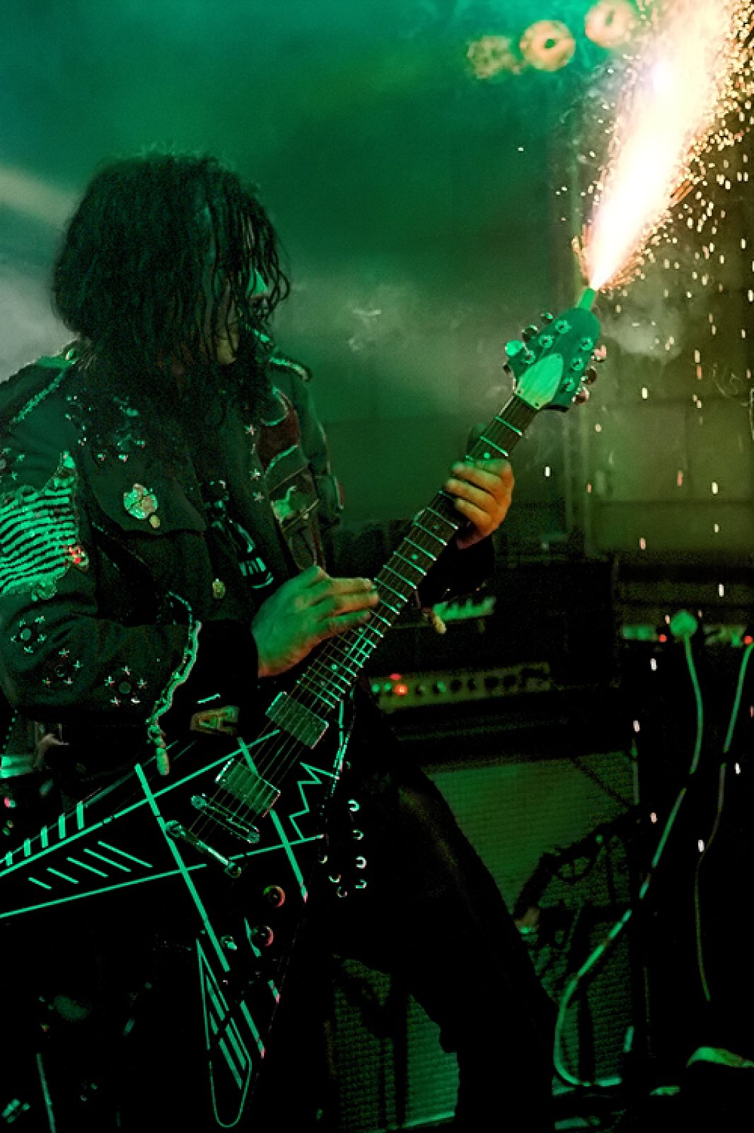 Adam Bomb · photo 1