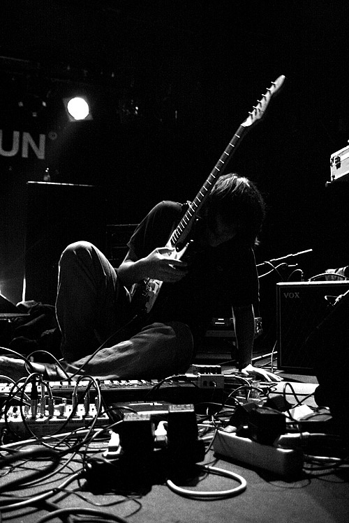 Bear Bones, Lay Low · foto 1