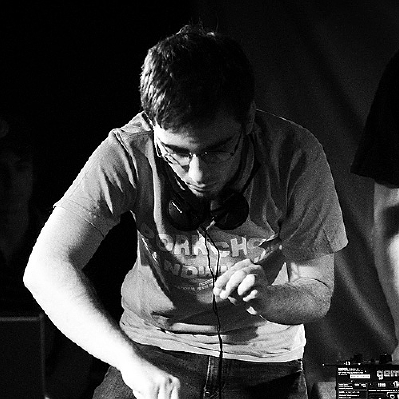 Mik + MC Aphone
