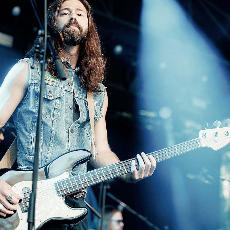 A Thousand Horses