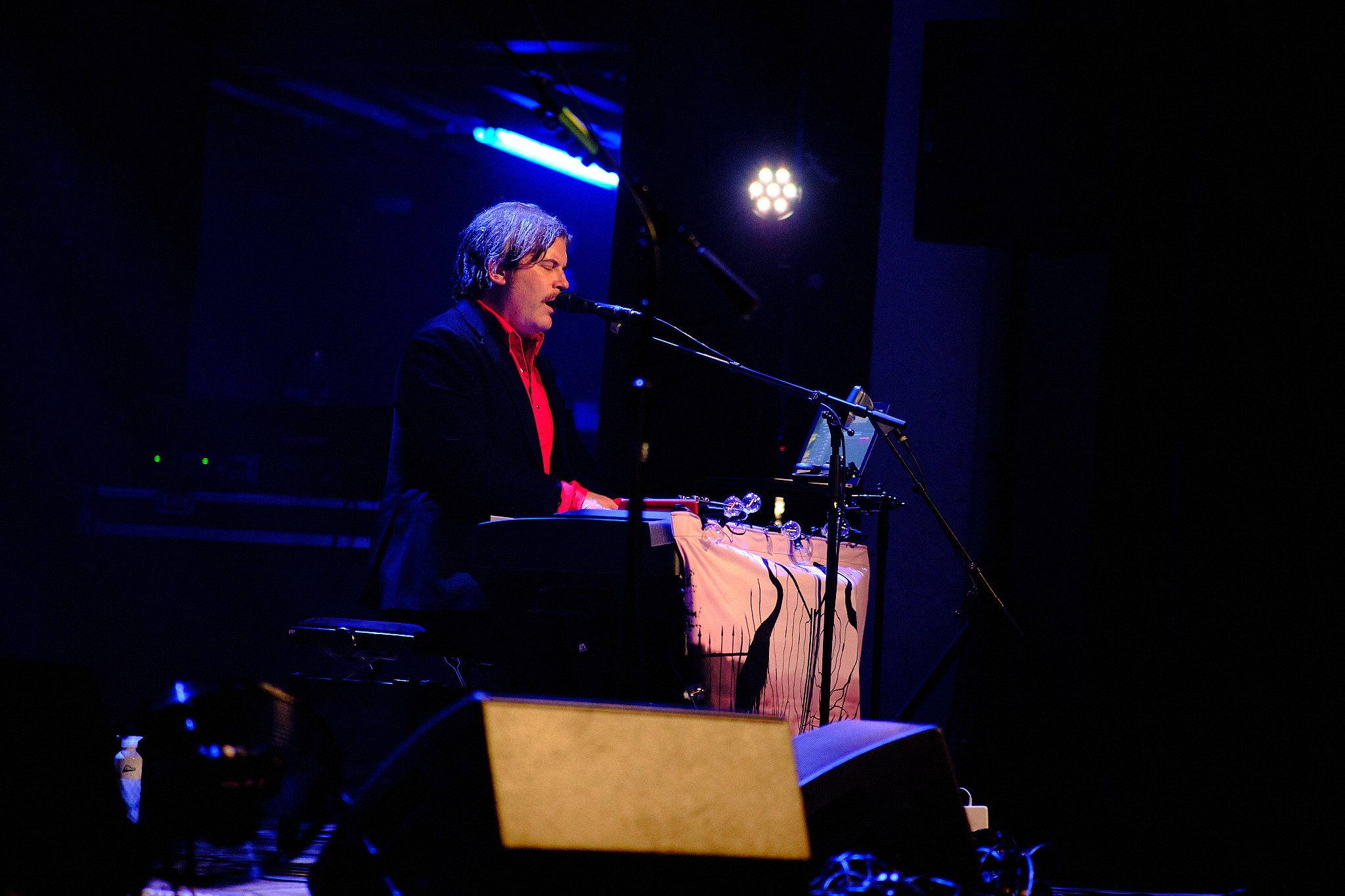 Ed Harcourt live in De Roma, 2026 · foto 1