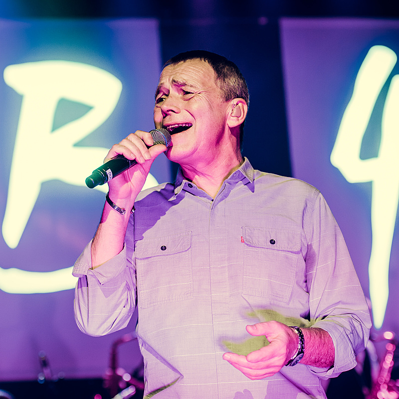 UB40